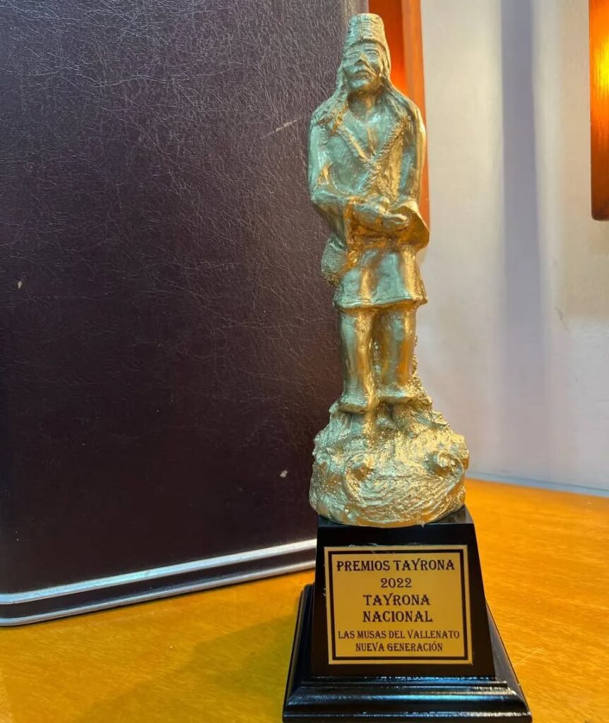 Premio Tayrona Nacional 2022 edición diez entregado a Las Musas del Vallenato NG por su aporte cultural